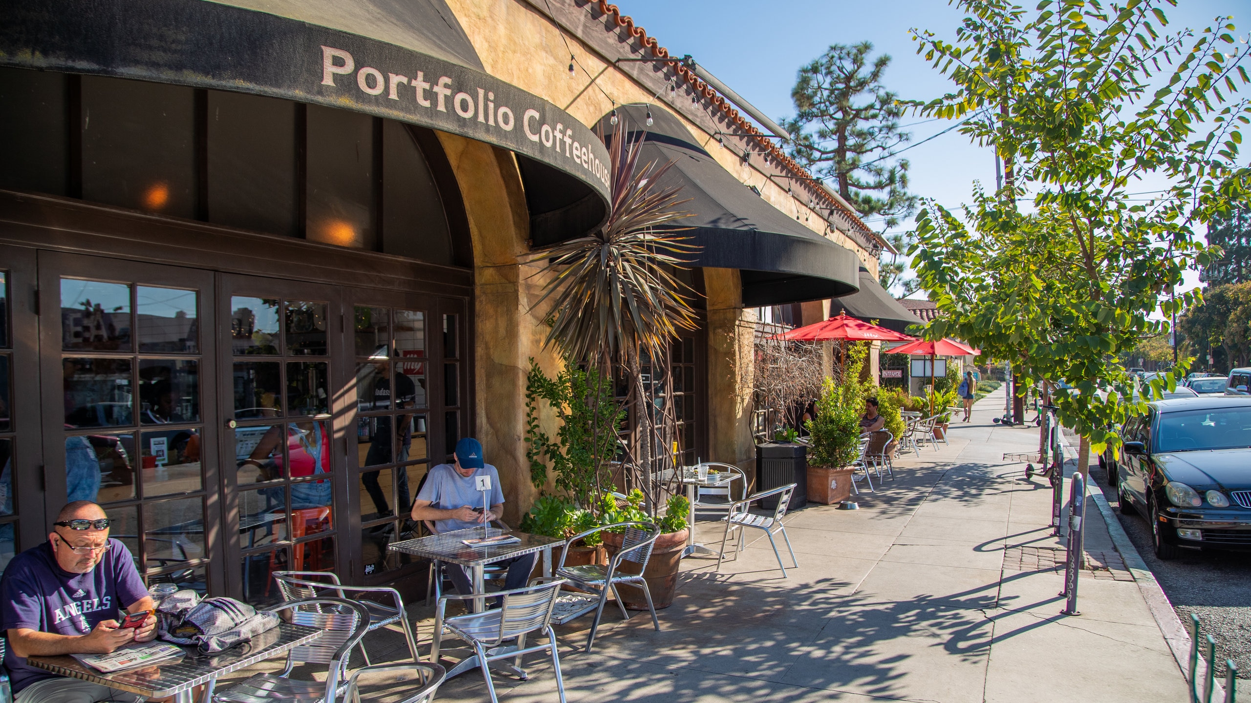 E Third Street and Pine Avenue, Long Beach, California, US