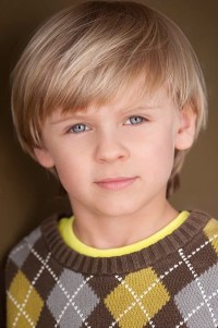 Hudson West as Additional Kids Voices (voice) in Klaus (11/2019)