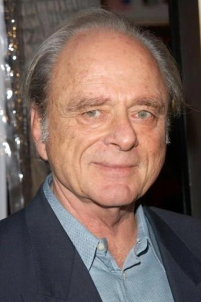 Harris Yulin profile image