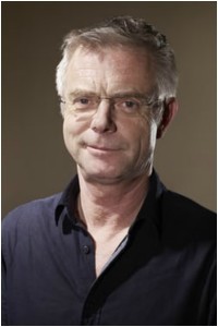 Stephen Daldry as Executive Producer in The Crown (11/2016)