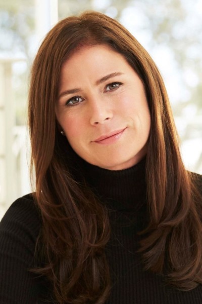 Maura Tierney profile image