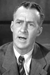 Garry Owen as Bill-Poster (uncredited) in It's a Wonderful Life (12/1946)