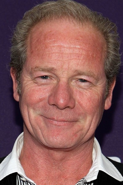 Peter Mullan profile image