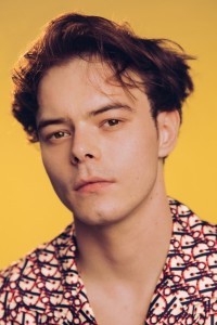 Charlie Heaton as Jonathan Byers in Stranger Things (07/2016)