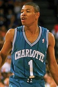 Muggsy Bogues as Muggsy Bogues in Space Jam (11/1996)