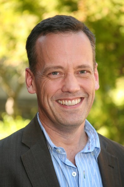 Dee Bradley Baker profile image