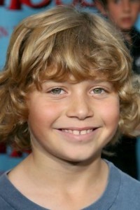 Shane Baumel as Additional Voices (voice) in Cloudy with a Chance of Meatballs (09/2009)