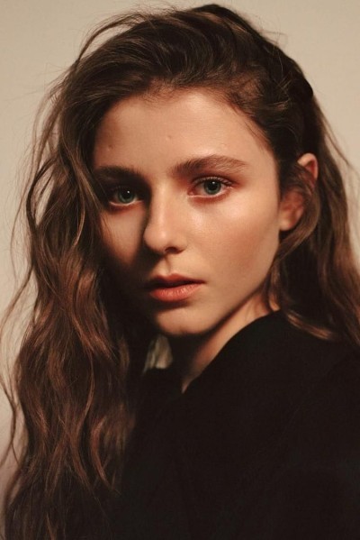 Thomasin McKenzie profile image