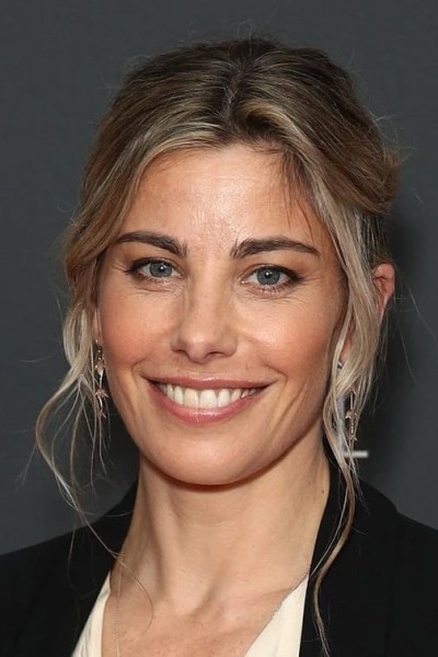 Brooke Satchwell profile image