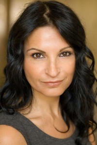 Kathrine Narducci as Eleanor Squillari in The Wizard of Lies (05/2017)