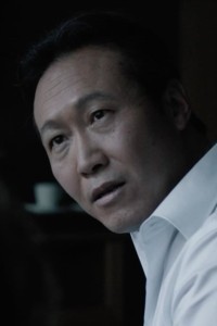 Oscar Hsu as Psychiatrist #1 in The Recruit (01/2003)