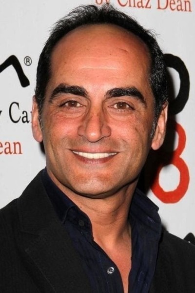 Navid Negahban profile image