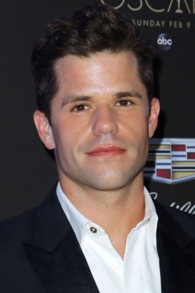 Charlie Carver profile image