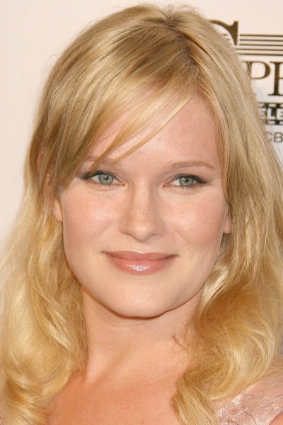 Nicholle Tom profile image