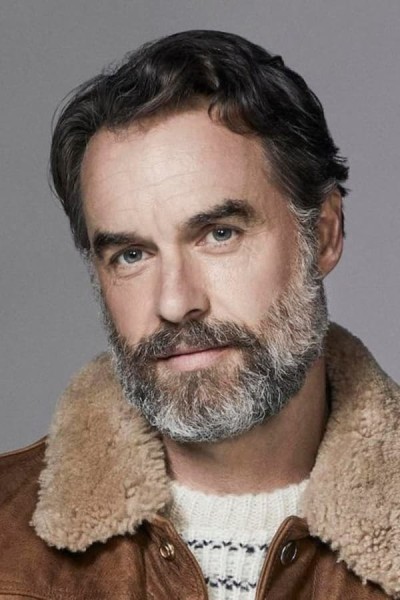 Murray Bartlett profile image