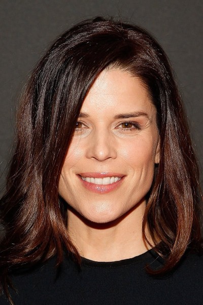 Neve Campbell profile image