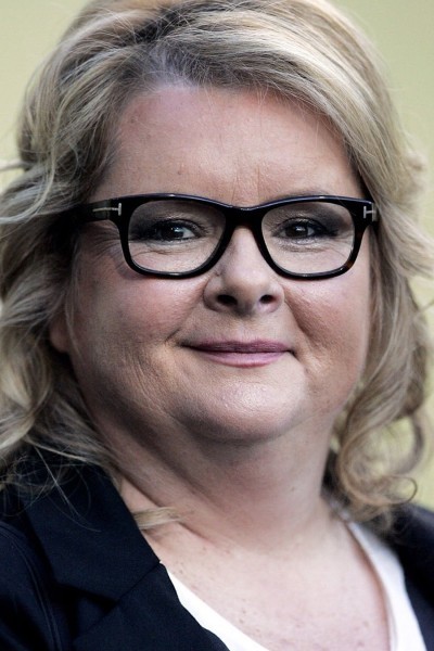 Magda Szubanski profile image