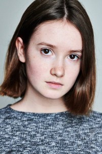 Bronte Carmichael as Young Girl on Tube in Darkest Hour (11/2017)