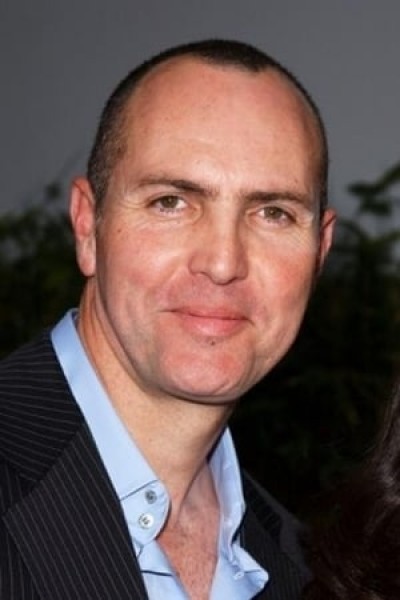 Arnold Vosloo profile image