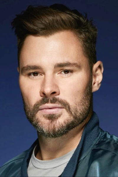 Patrick John Flueger profile image