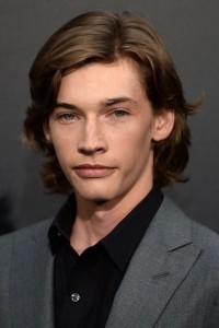 Jacob Lofland as Neckbone in Mud (04/2013)