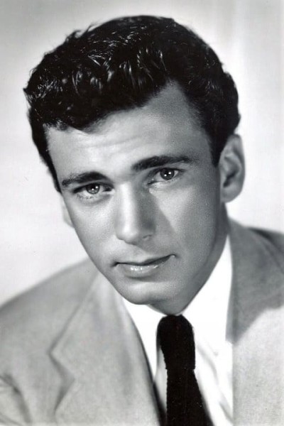 Richard Wyler profile image