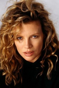 Kim Basinger as Vicki Vale in Batman (06/1989)