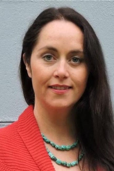 Lasairfhíona Ní Chonaola profile image