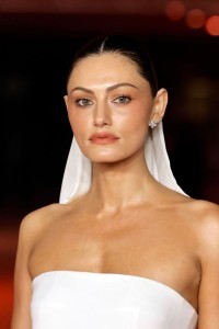 Phoebe Tonkin as Jane Thornton in Babylon (12/2022)