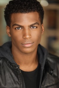 Aaron Olatunjie as Reed Student in Jobs (08/2013)