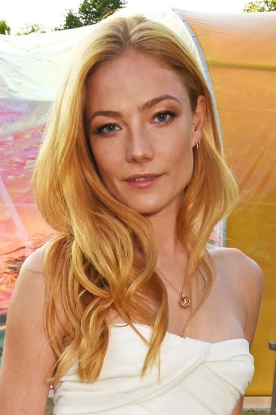 Clara Paget profile image