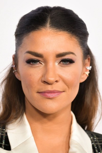 Jessica Szohr profile image