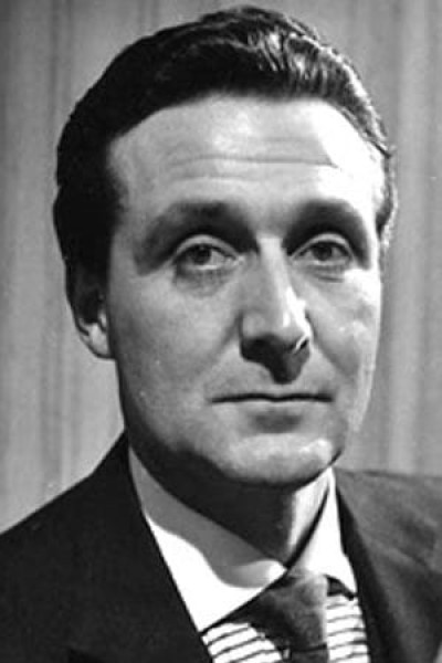 Patrick Macnee profile image