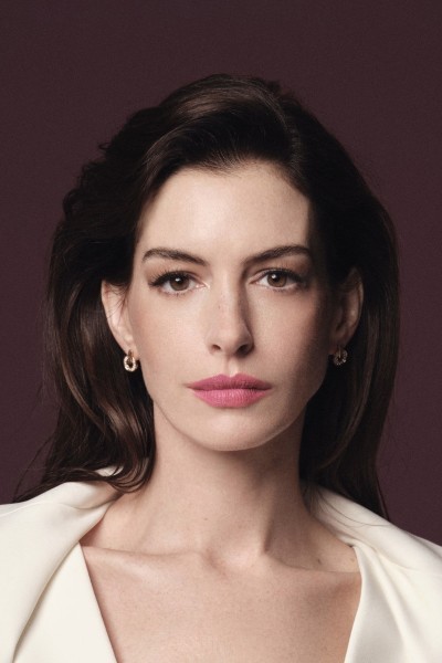 Anne Hathaway profile image