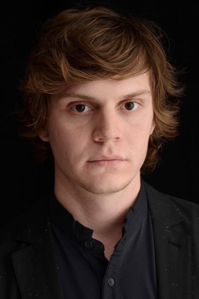 Evan Peters profile image