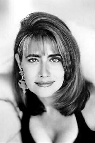 Lorraine Bracco profile image