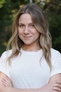 Lauren Collins as Woman at Another Table in The Christmas Chronicles (11/2018)