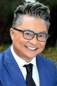 Alec Mapa as Jorge in Marley & Me (12/2008)