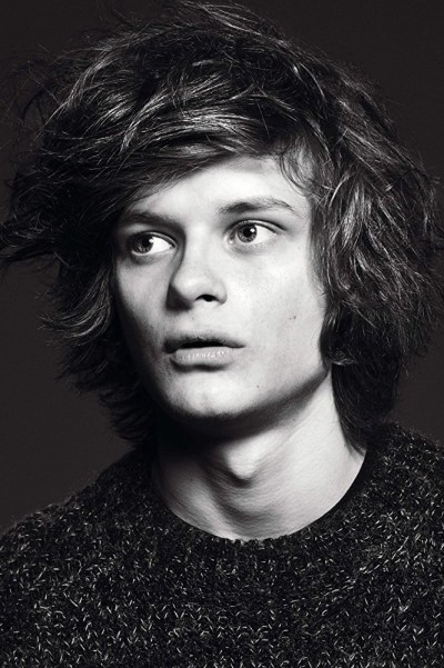 Charlie Tahan profile image