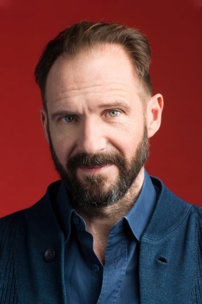 Ralph Fiennes profile image