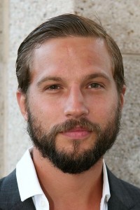 Logan Marshall-Green as Charlie Holloway in Prometheus (05/2012)