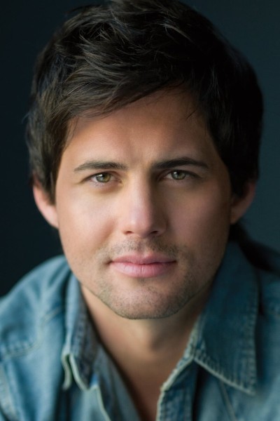 Kristoffer Polaha profile image