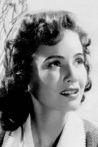 Teresa Wright profile image