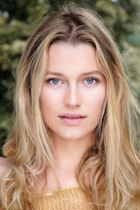 Jessica Madsen as Cressida Cowper in Bridgerton (12/2020)