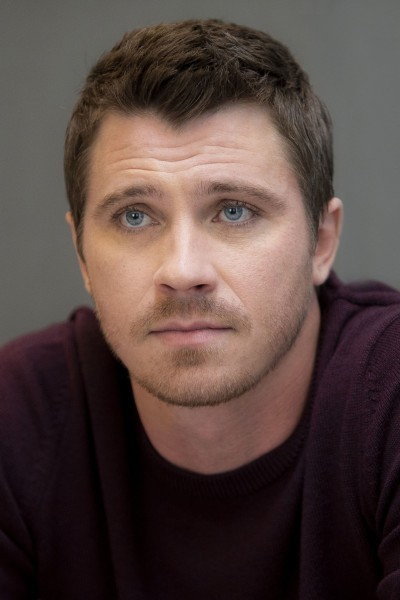 Garrett Hedlund profile image