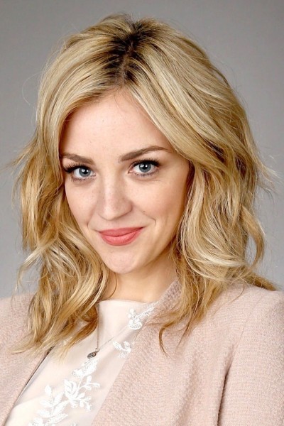 Abby Elliott profile image