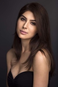 Elnaaz Norouzi as Shina Asadi in Kandahar (05/2023)