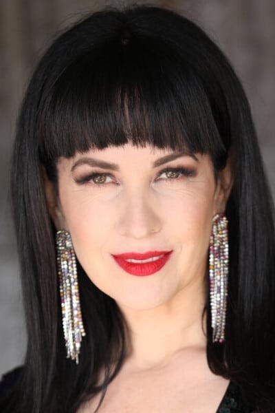 Grey DeLisle profile image