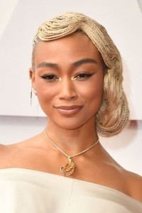 Tati Gabrielle as Hannah Kim in Kaleidoscope (01/2023)