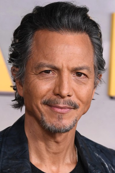 Benjamin Bratt profile image